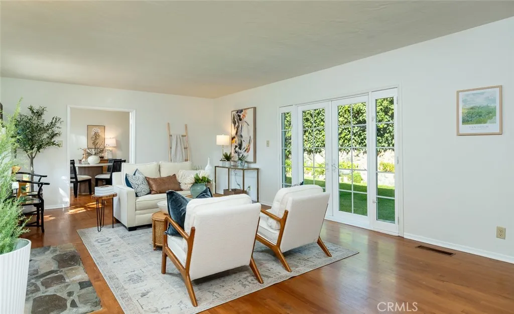 3135 Los Olivos, La Crescenta, California 91214 home-pic-3